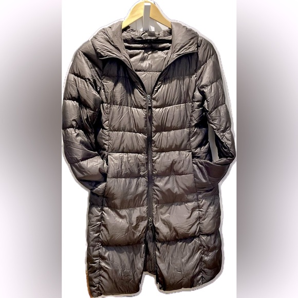 Uniqlo Ultra Light Down Long Hooded Jacket - above knee length,XS Gray, packable - Picture 13 of 13